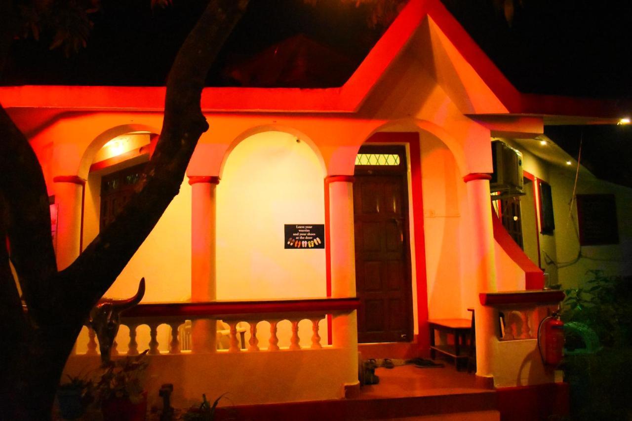 Mitra Hostel Vagator Exterior foto